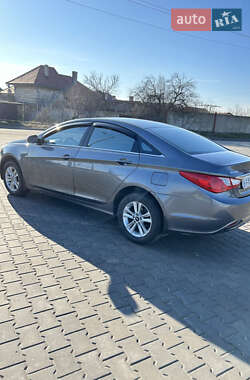 Седан Hyundai Sonata 2010 в Рені