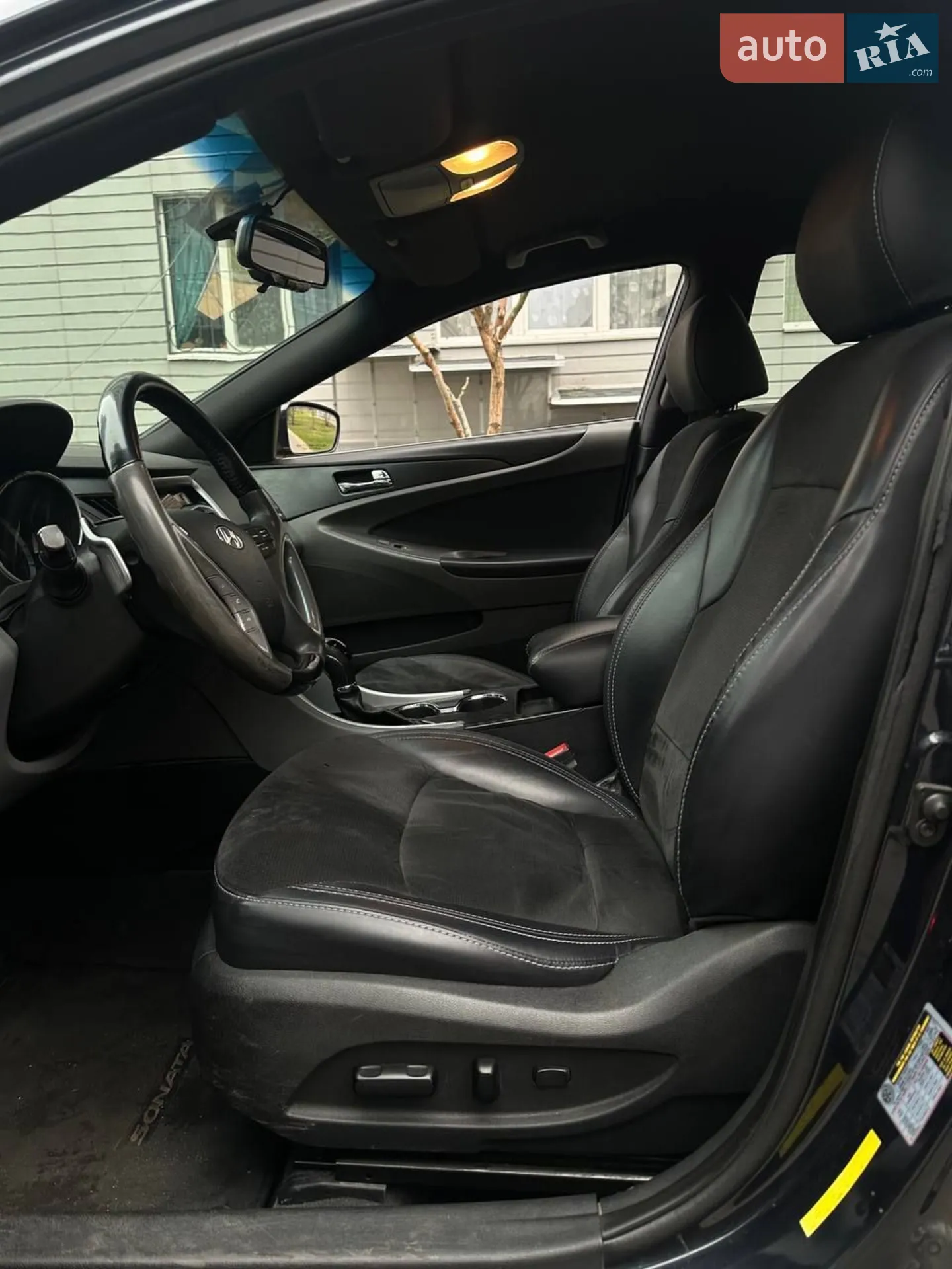 2011 Hyundai Sonata - мініатюра 8