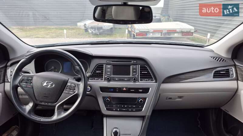 Седан Hyundai Sonata 2014 в Радивиліві