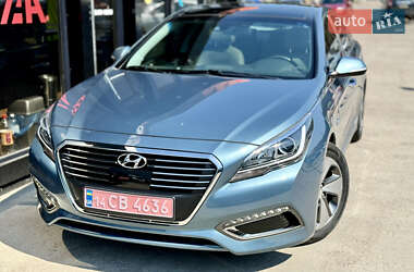 Седан Hyundai Sonata 2016 в Киеве