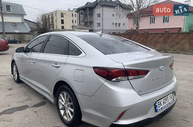 Седан Hyundai Sonata 2018 в Ровно