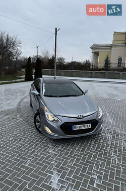 Седан Hyundai Sonata 2014 в Болграді