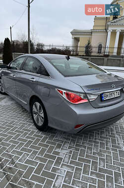 Седан Hyundai Sonata 2014 в Болграде