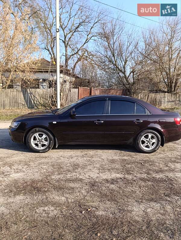 Седан Hyundai Sonata 2005 в Котельве