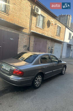 Седан Hyundai Sonata 2004 в Києві