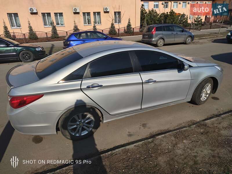 Седан Hyundai Sonata 2014 в Павлограді