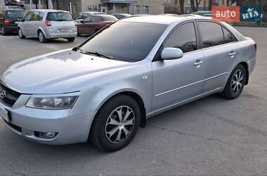 Седан Hyundai Sonata 2006 в Барышевке