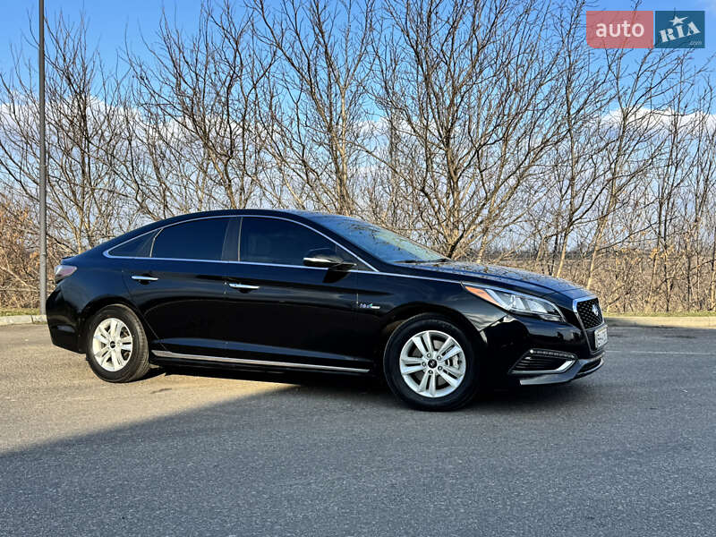 Седан Hyundai Sonata 2016 в Одессе