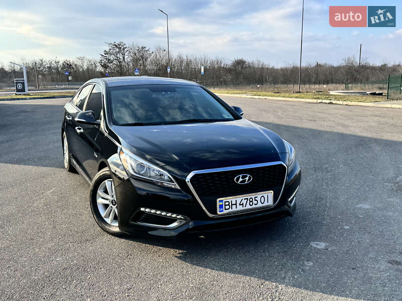 Седан Hyundai Sonata 2016 в Одессе