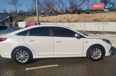Седан Hyundai Sonata 2019 в 