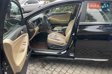 Седан Hyundai Sonata 2014 в Калуше