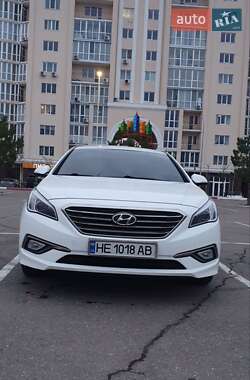 Седан Hyundai Sonata 2015 в Николаеве