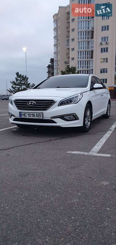 Седан Hyundai Sonata 2015 в Николаеве
