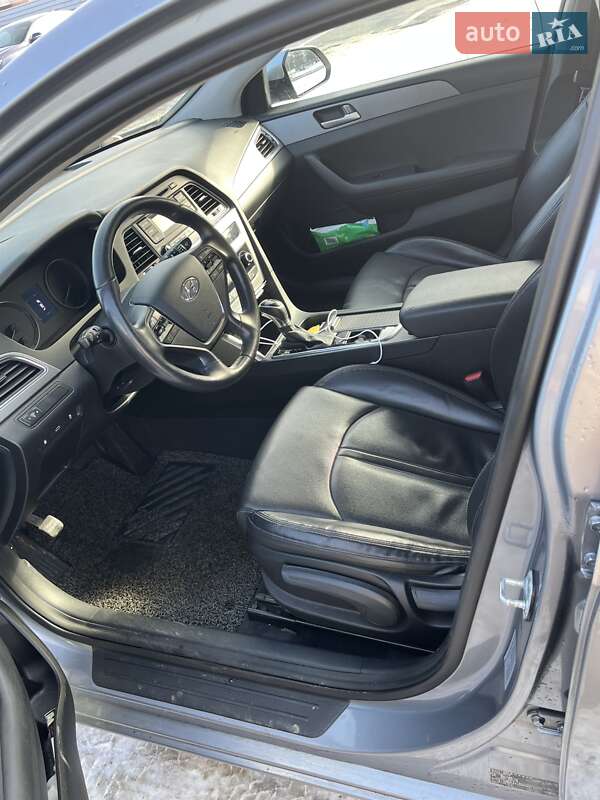 Седан Hyundai Sonata 2016 в Киеве