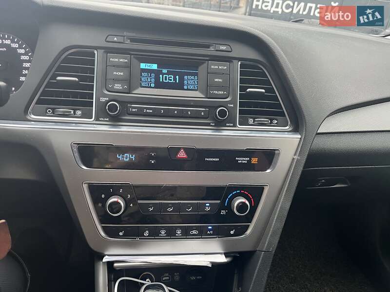 Седан Hyundai Sonata 2016 в Киеве