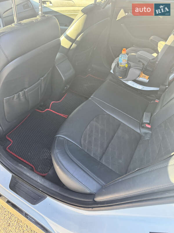 Седан Hyundai Sonata 2016 в Ужгороде