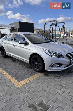 Седан Hyundai Sonata 2015 в Миколаєві