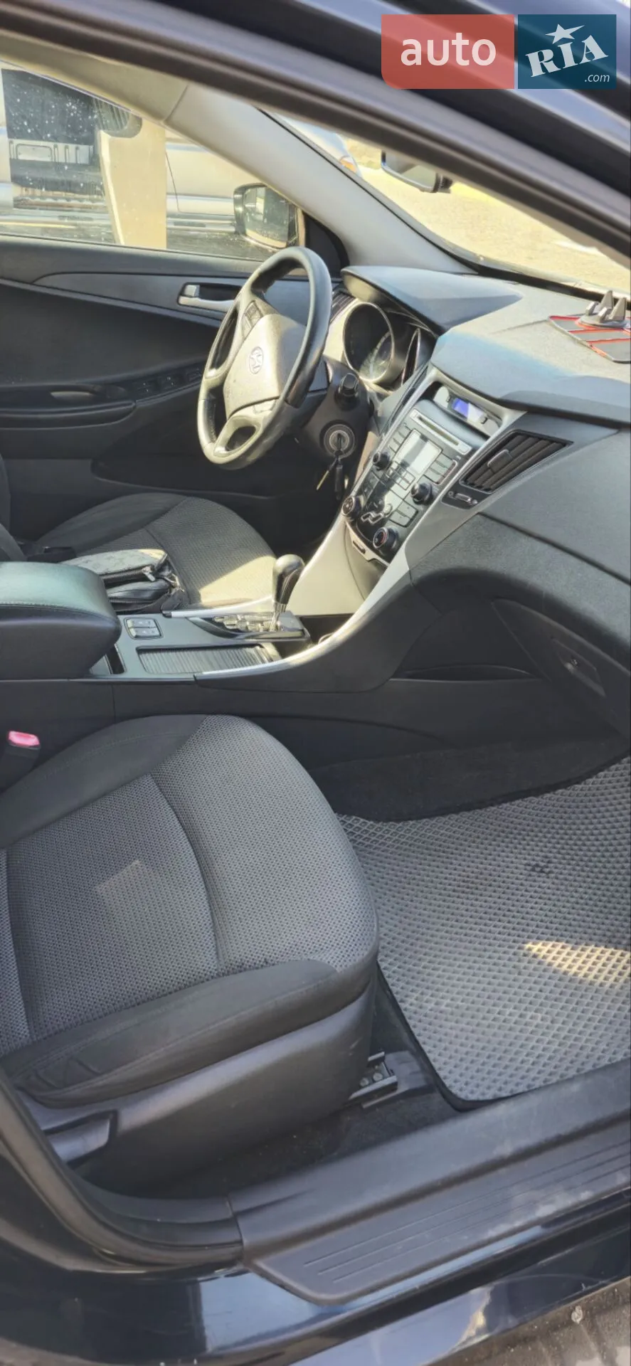 2010 Hyundai Sonata - мініатюра 23