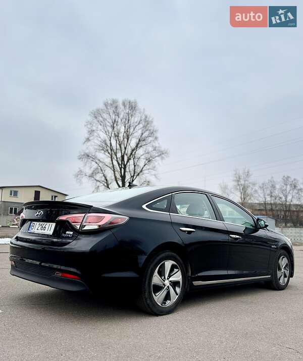 Седан Hyundai Sonata 2015 в Кременчуге