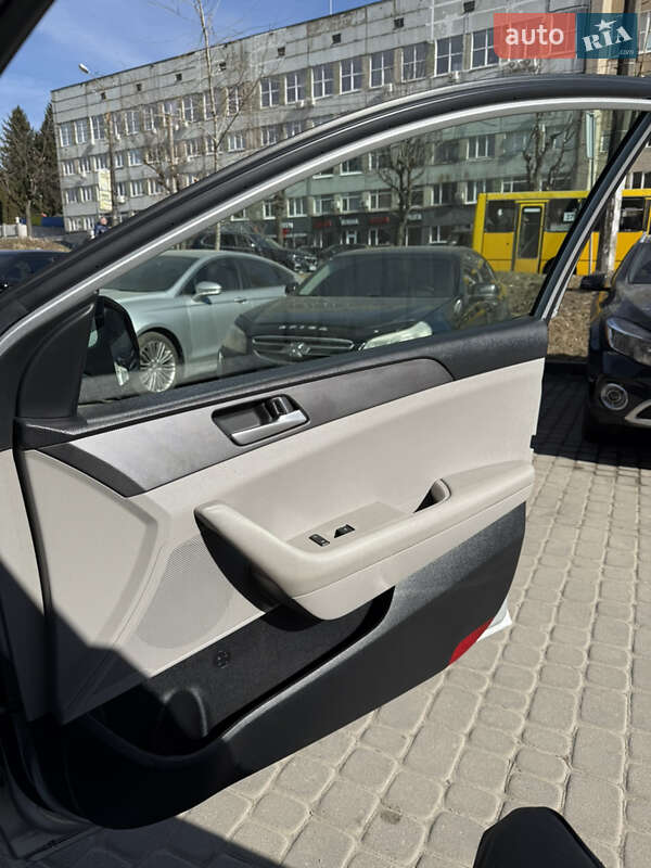 Седан Hyundai Sonata 2015 в Львове
