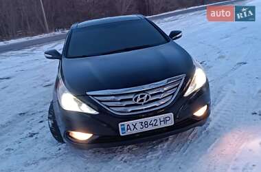 Седан Hyundai Sonata 2014 в Краснограде