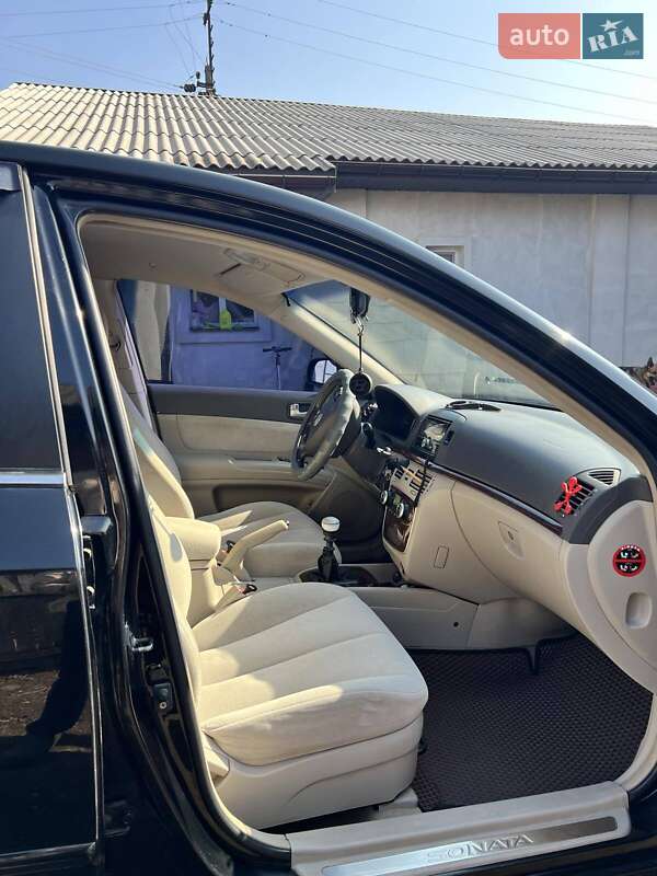 Седан Hyundai Sonata 2005 в Лубнах
