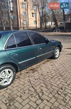 Седан Hyundai Sonata 1997 в Кривом Роге