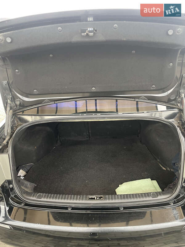 Седан Hyundai Sonata 2009 в Хусті