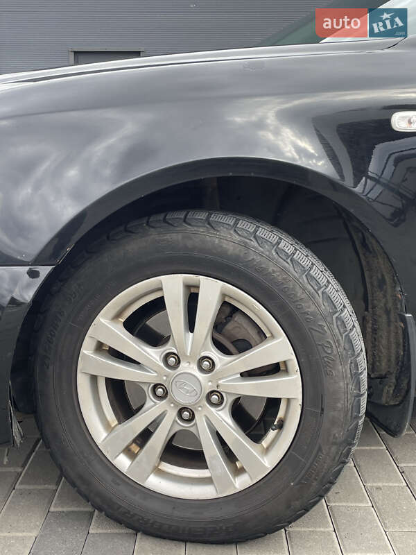 Седан Hyundai Sonata 2009 в Хусті