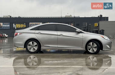 Седан Hyundai Sonata 2013 в Киеве