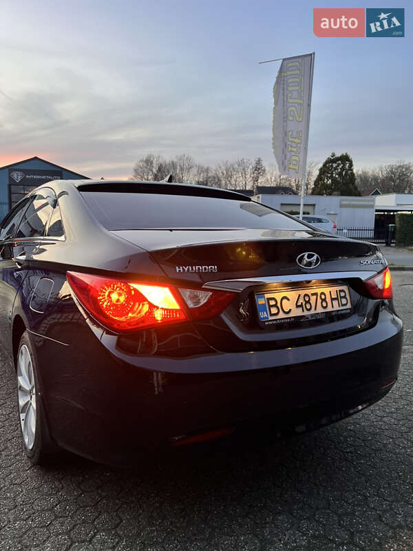 Седан Hyundai Sonata 2012 в Немирові