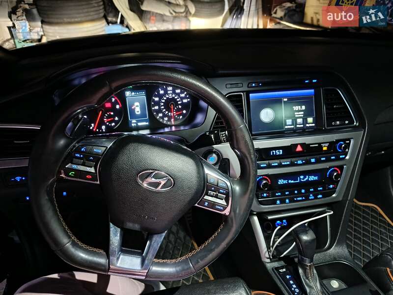 Седан Hyundai Sonata 2015 в Бородянці