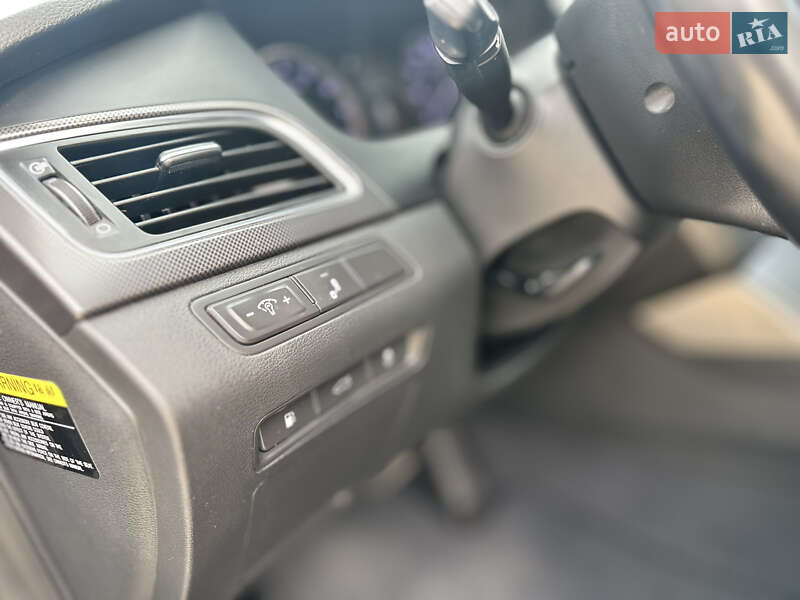Седан Hyundai Sonata 2014 в Измаиле