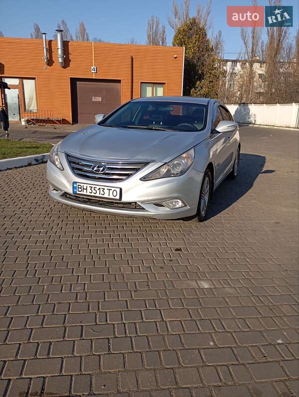 Седан Hyundai Sonata 2013 в 