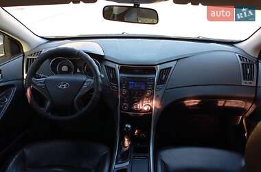 Седан Hyundai Sonata 2013 в 