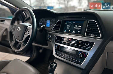 Седан Hyundai Sonata 2015 в 
