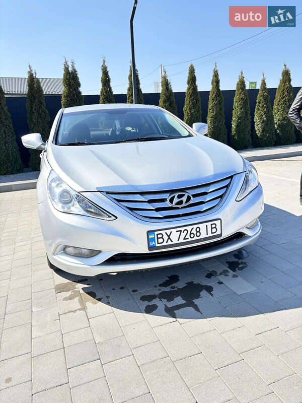 Седан Hyundai Sonata 2013 в Каменец-Подольском