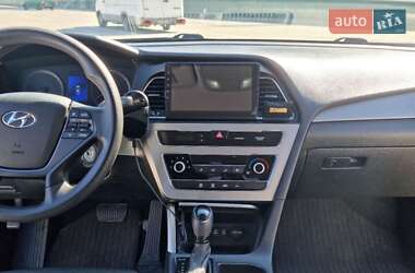 Седан Hyundai Sonata 2015 в 