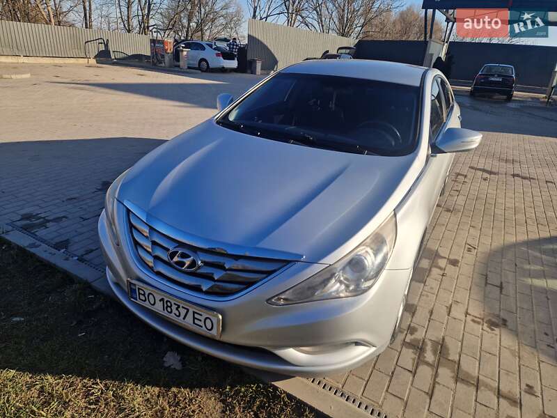 Hyundai Sonata 2012