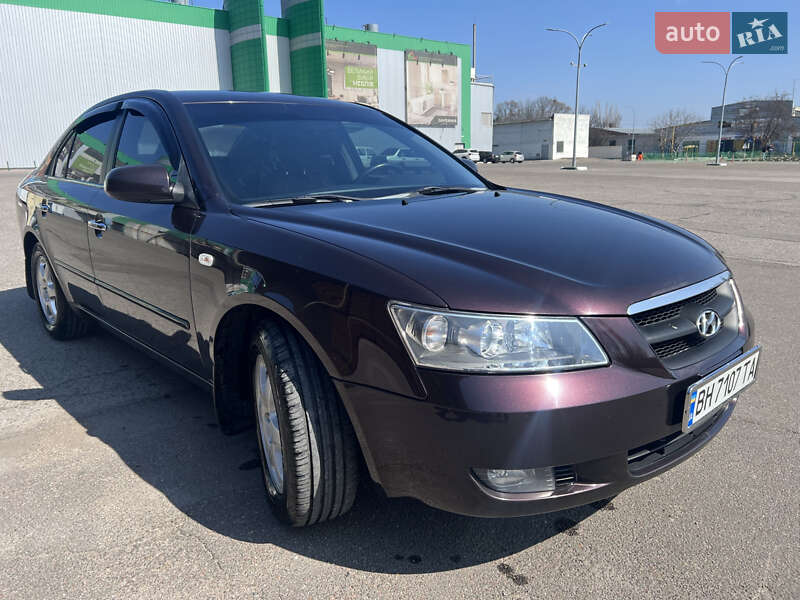 Седан Hyundai Sonata 2007 в Николаеве