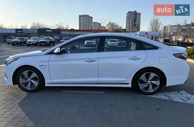 Седан Hyundai Sonata 2015 в 