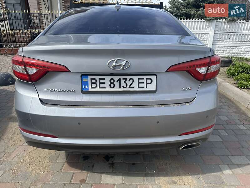 Седан Hyundai Sonata 2015 в Николаеве