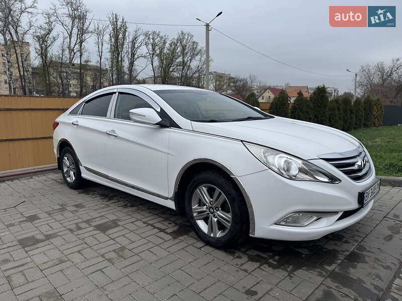 Hyundai Sonata 2013