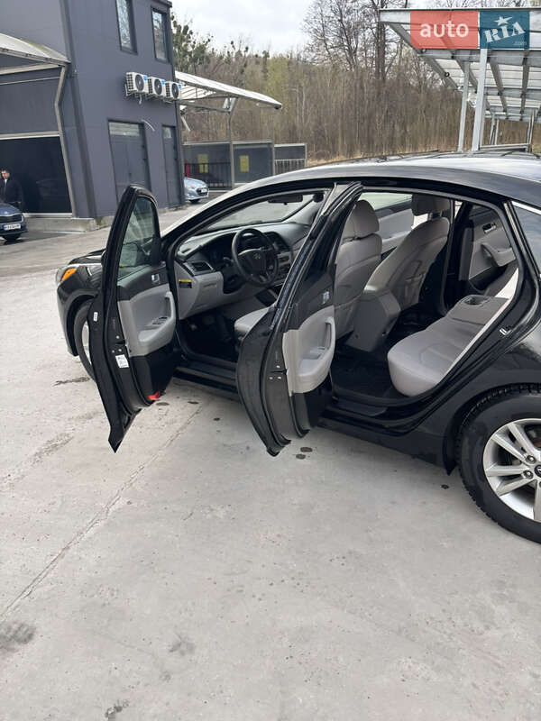 Седан Hyundai Sonata 2016 в Киеве