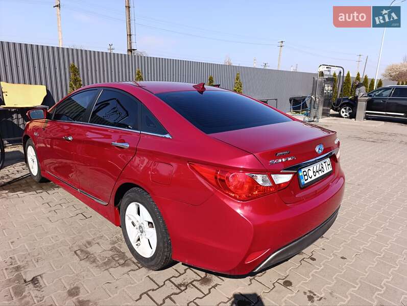 Седан Hyundai Sonata 2012 в Львове