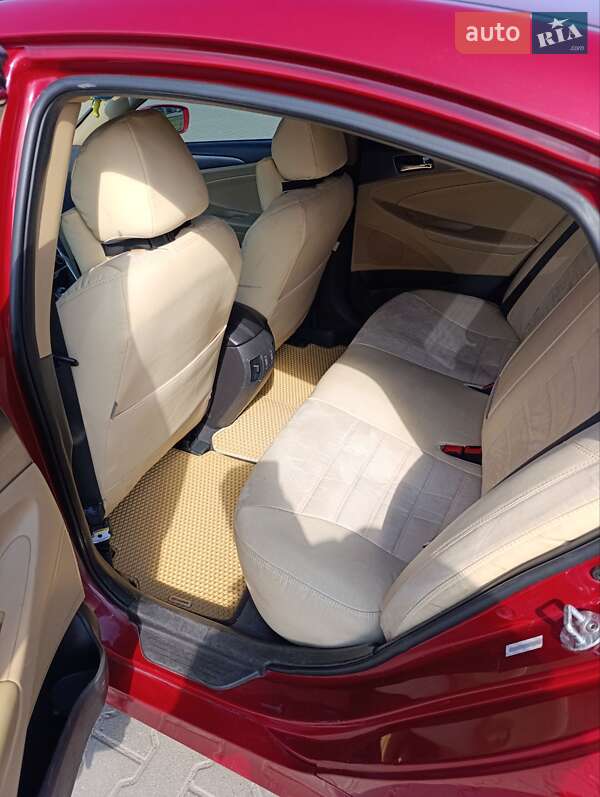 Седан Hyundai Sonata 2012 в Львове