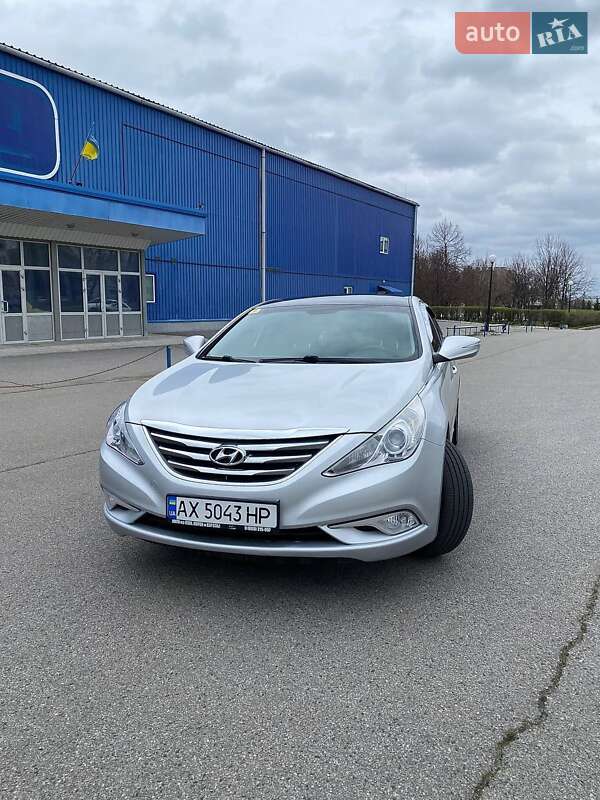 Hyundai Sonata 2013