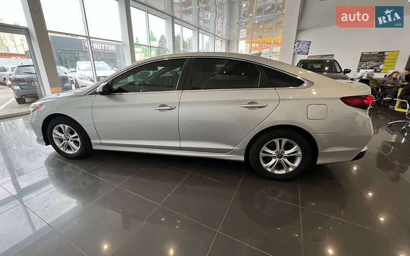 Седан Hyundai Sonata 2018 в Шептицькому