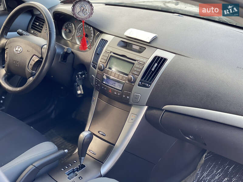 Седан Hyundai Sonata 2009 в Калуше