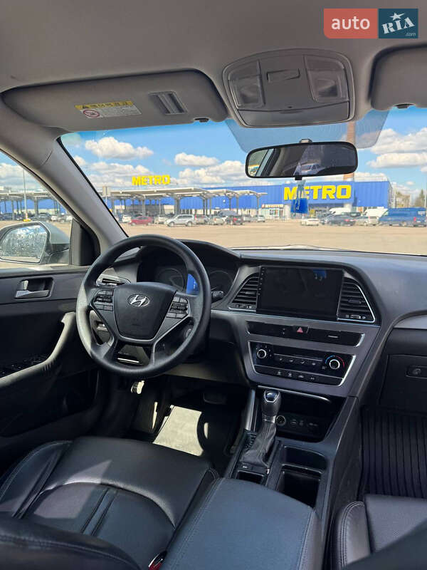 Седан Hyundai Sonata 2016 в Львове